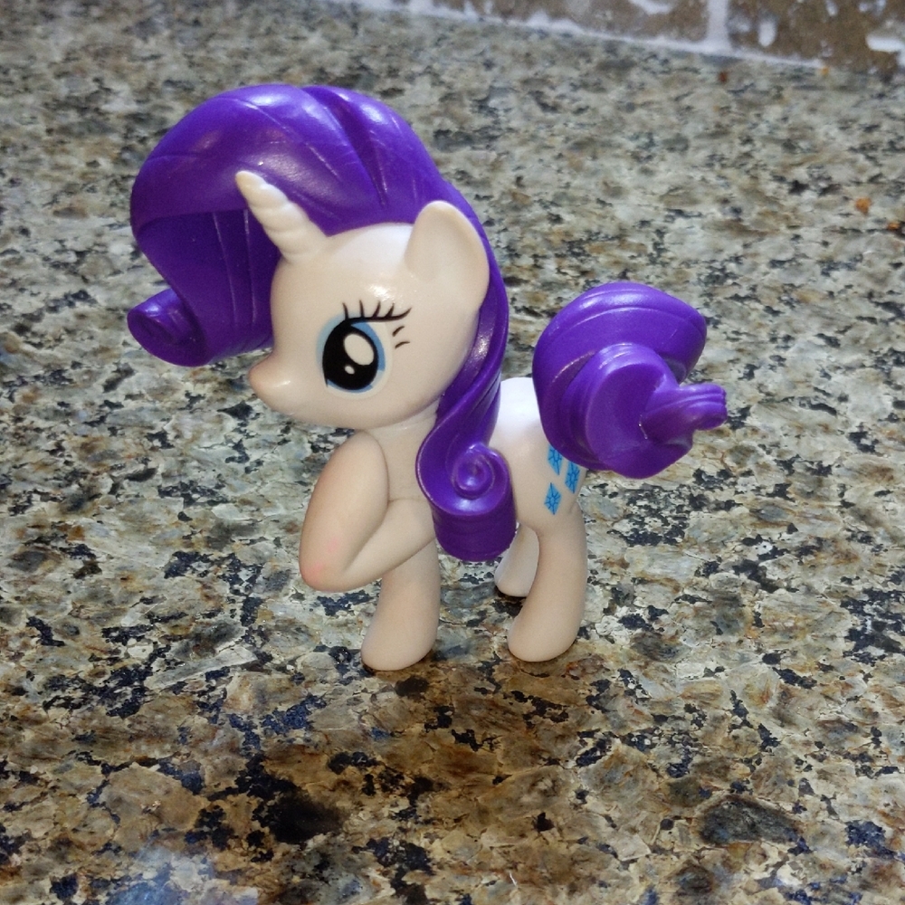 2017 My Little Pony Rarity Pony Action Figure Toy